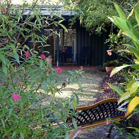 Lagoon Pocket Bed & Breakfast ภายนอก รูปภาพ