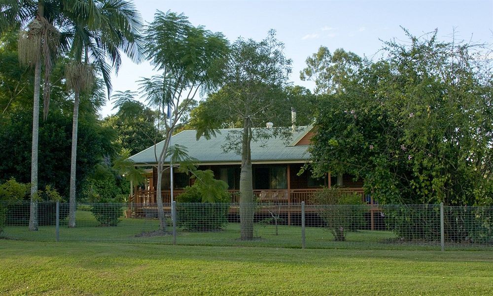 Lagoon Pocket Bed & Breakfast ภายนอก รูปภาพ